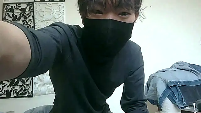 UKI06 online show from March 12, 2025, 4:19 am