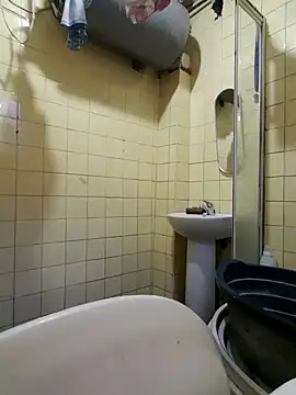 Polygamist online show from April 9, 2026, 5:09 am