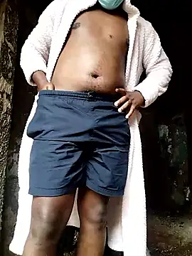 Polygamist online show from December 21, 2025, 10:39 am