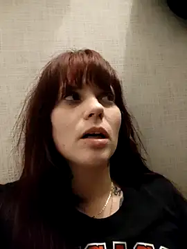 Mercedez BaBy online show from February 4, 2025, 4:48 am