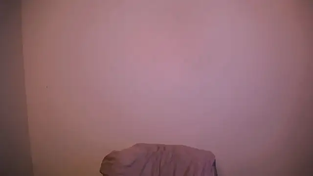 Snapshot of VanessaMay_ chatting on March 22, 2025, 7:04 am VanessaMay online show from March 22, 2025, 7:04 am