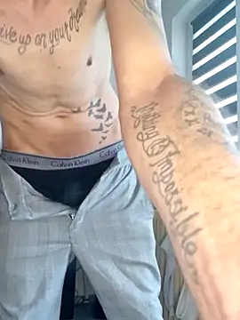 boysexy350 online show from April 10, 2026, 8:21 am