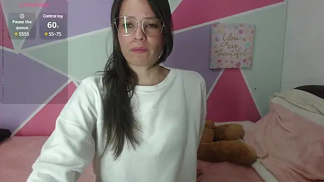 Mily Miley online show from February 3, 2025, 7:31 pm