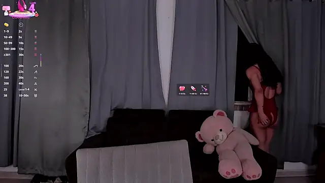 gatitavenecis online show from July 13, 2026, 1:49 am