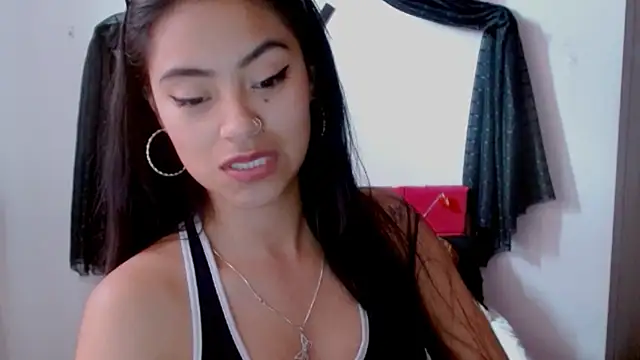 NatalyEscobar lx online show from March 6, 2025, 3:02 pm