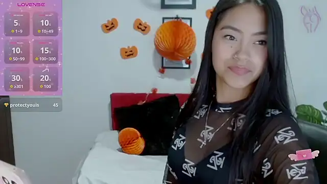 NatalyEscobar lx online show from October 7, 2025, 12:39 pm