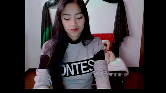 NatalyEscobar lx online show from March 3, 2025, 12:06 pm