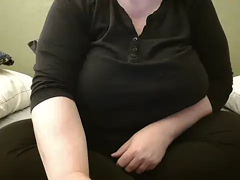 MarthaBriest online show from February 2, 2025, 8:08 pm