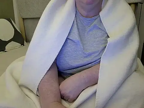 Snapshot of MarthaBriest chatting on October 11, 2025, 4:46 am MarthaBriest online show from October 11, 2025, 4:46 am