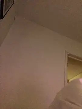 Snapshot of denz9209 chatting on March 23, 2025, 4:27 am denz9209 online show from March 23, 2025, 4:27 am