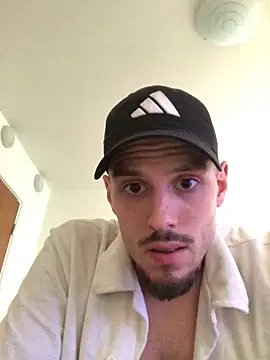 Snapshot of denz9209 chatting on March 22, 2025, 7:25 am denz9209 online show from March 22, 2025, 7:25 am