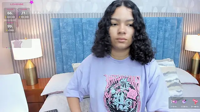 Snapshot of pretty_sunlight_ chatting on October 24, 2025, 1:37 am pretty sunlight  online show from October 24, 2025, 1:37 am