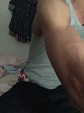 Snapshot of Johnras121 chatting on February 13, 2026, 2:11 am Johnras121 online show from February 13, 2026, 2:11 am