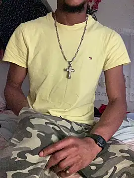 Snapshot of Johnras121 chatting on February 1, 2026, 12:14 pm Johnras121 online show from February 1, 2026, 12:14 pm