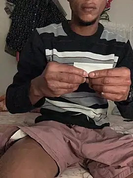 Snapshot of Johnras121 chatting on February 7, 2026, 2:19 am Johnras121 online show from February 7, 2026, 2:19 am