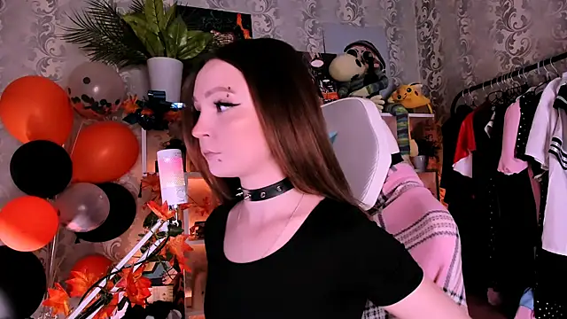  AsyaSweet online show from November 18, 2025, 6:00 pm