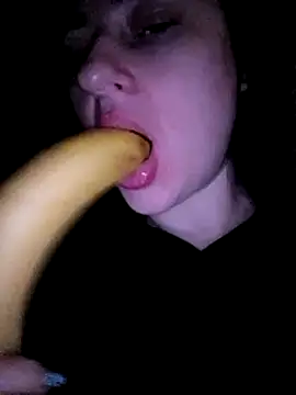 Snapshot of YuliannaFox chatting on December 16, 2024, 6:38 pm YuliannaFox online show from December 16, 2024, 6:38 pm