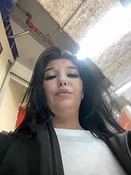 Tisha Busty online show from September 24, 2025, 1:39 pm