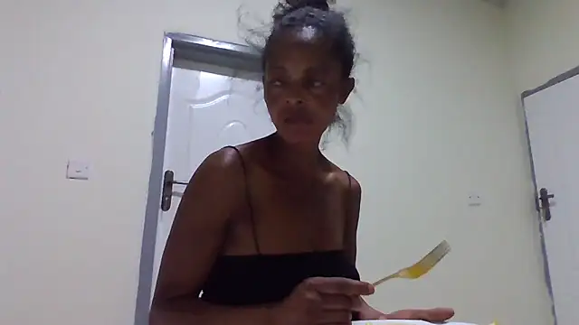 sweets 80 online show from September 25, 2025, 7:53 pm