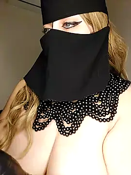 Snapshot of -Arab_milf- chatting on December 23, 2024, 9:27 am -Arab milf- online show from December 23, 2024, 9:27 am