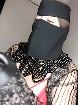 Snapshot of -Arab_milf- chatting on December 31, 2024, 5:22 am -Arab milf- online show from December 31, 2024, 5:22 am