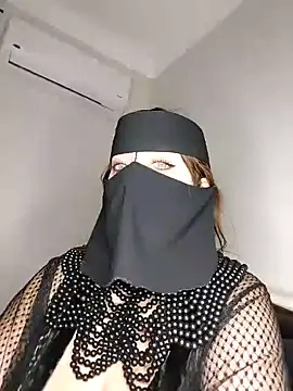 Snapshot of -Arab_milf- chatting on January 1, 2025, 7:20 am -Arab milf- online show from January 1, 2025, 7:20 am