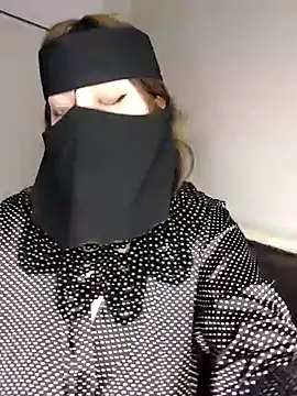 Snapshot of -Arab_milf- chatting on January 2, 2025, 10:37 am -Arab milf- online show from January 2, 2025, 10:37 am