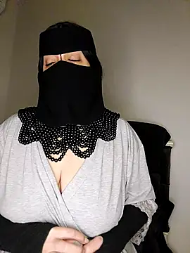 Snapshot of -Arab_milf- chatting on February 12, 2025, 4:00 pm -Arab milf- online show from February 12, 2025, 4:00 pm