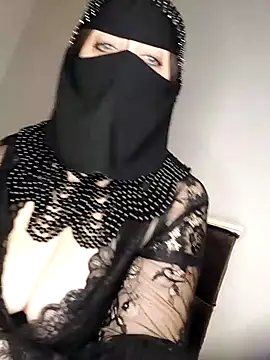 Snapshot of -Arab_milf- chatting on January 14, 2025, 6:24 am -Arab milf- online show from January 14, 2025, 6:24 am