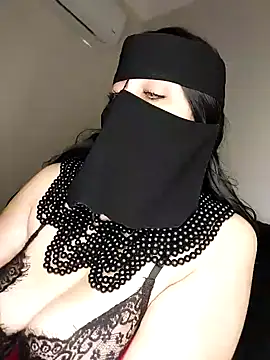 Snapshot of -Arab_milf- chatting on January 28, 2025, 9:51 am -Arab milf- online show from January 28, 2025, 9:51 am