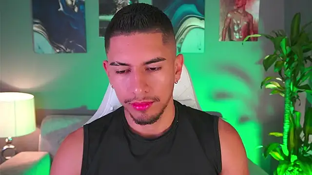 Aaronfox x online show from January 29, 2025, 10:16 am