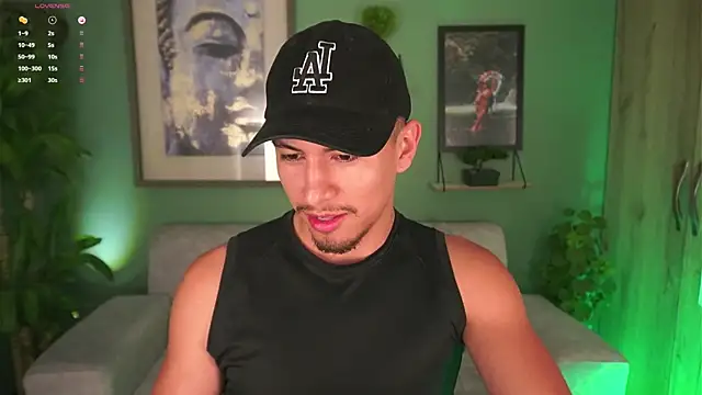 Aaronfox x online show from February 27, 2025, 12:34 pm