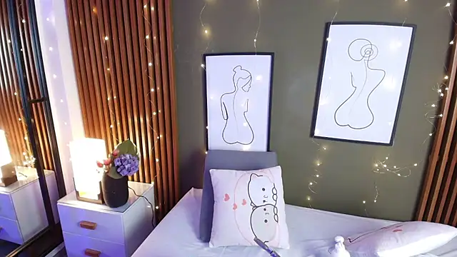 Snapshot of brigiitte_rohan chatting on October 15, 2025, 8:17 pm brigiitte rohan online show from October 15, 2025, 8:17 pm