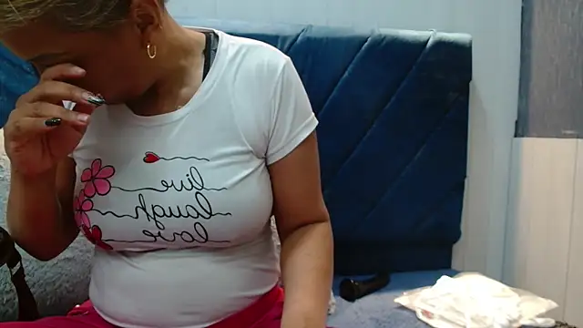 Snapshot of NathaliaSmith3x chatting on September 16, 2025, 3:51 am NathaliaSmith3x online show from September 16, 2025, 3:51 am