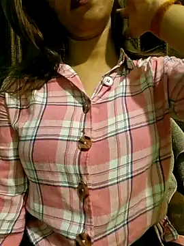 MIss-Naina online show from February 7, 2025, 6:24 pm