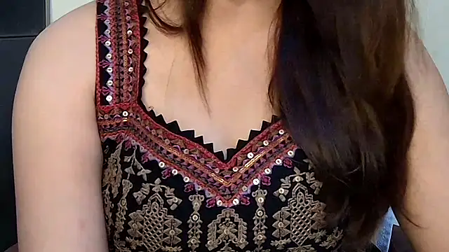 Snapshot of MIss-Naina chatting on October 25, 2025, 7:29 am MIss-Naina online show from October 25, 2025, 7:29 am