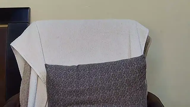 Snapshot of MIss-Naina chatting on October 3, 2025, 7:32 am MIss-Naina online show from October 3, 2025, 7:32 am