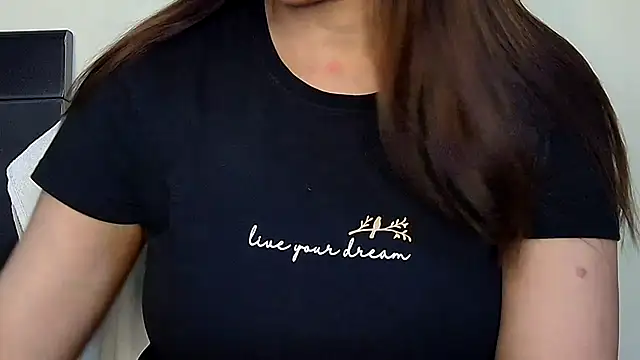 Snapshot of MIss-Naina chatting on October 12, 2025, 9:10 am MIss-Naina online show from October 12, 2025, 9:10 am