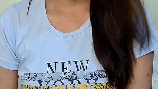 Snapshot of MIss-Naina chatting on October 11, 2025, 9:54 am MIss-Naina online show from October 11, 2025, 9:54 am