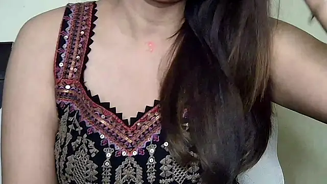 MIss-Naina online show from November 15, 2025, 9:24 am