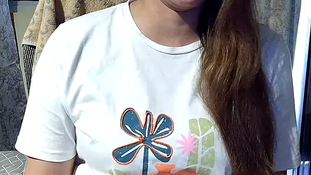 Snapshot of MIss-Naina chatting on August 2, 2026, 10:24 am MIss-Naina online show from August 2, 2026, 10:24 am