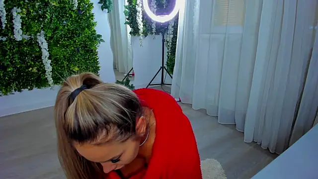 Snapshot of VivienCarter chatting on September 19, 2025, 4:16 am VivienCarter online show from September 19, 2025, 4:16 am