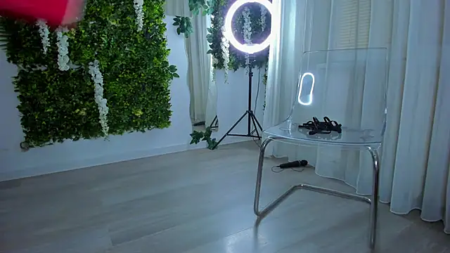 Snapshot of VivienCarter chatting on November 3, 2025, 9:18 pm VivienCarter online show from November 3, 2025, 9:18 pm