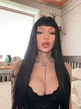 madelinexx online show from May 29, 2026, 11:49 am
