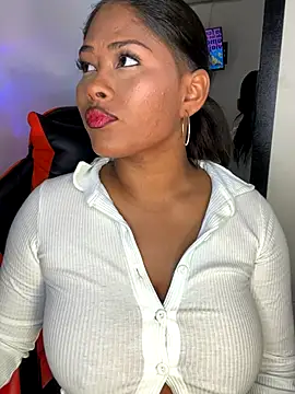 hurren pasha online show from September 19, 2025, 1:26 pm