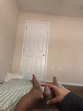 Snapshot of Dddoggystacks chatting on October 19, 2025, 5:59 pm Dddoggystacks online show from October 19, 2025, 5:59 pm