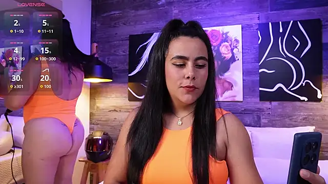 Snapshot of DanyAndAlexa chatting on October 9, 2025, 12:17 pm DanyAndAlexa online show from October 9, 2025, 12:17 pm