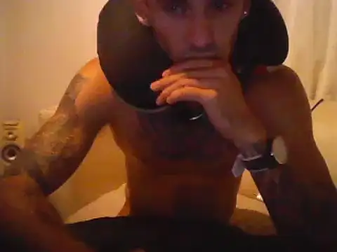 jonypijon222 online show from January 20, 2025, 4:43 am