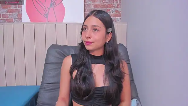 Snapshot of SophieBenson chatting on February 26, 2025, 12:49 pm SophieBenson online show from February 26, 2025, 12:49 pm