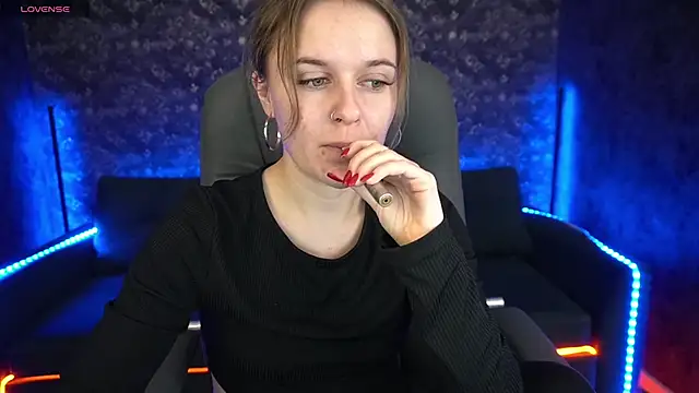 MaribelRiverr  online show from February 8, 2025, 6:22 am